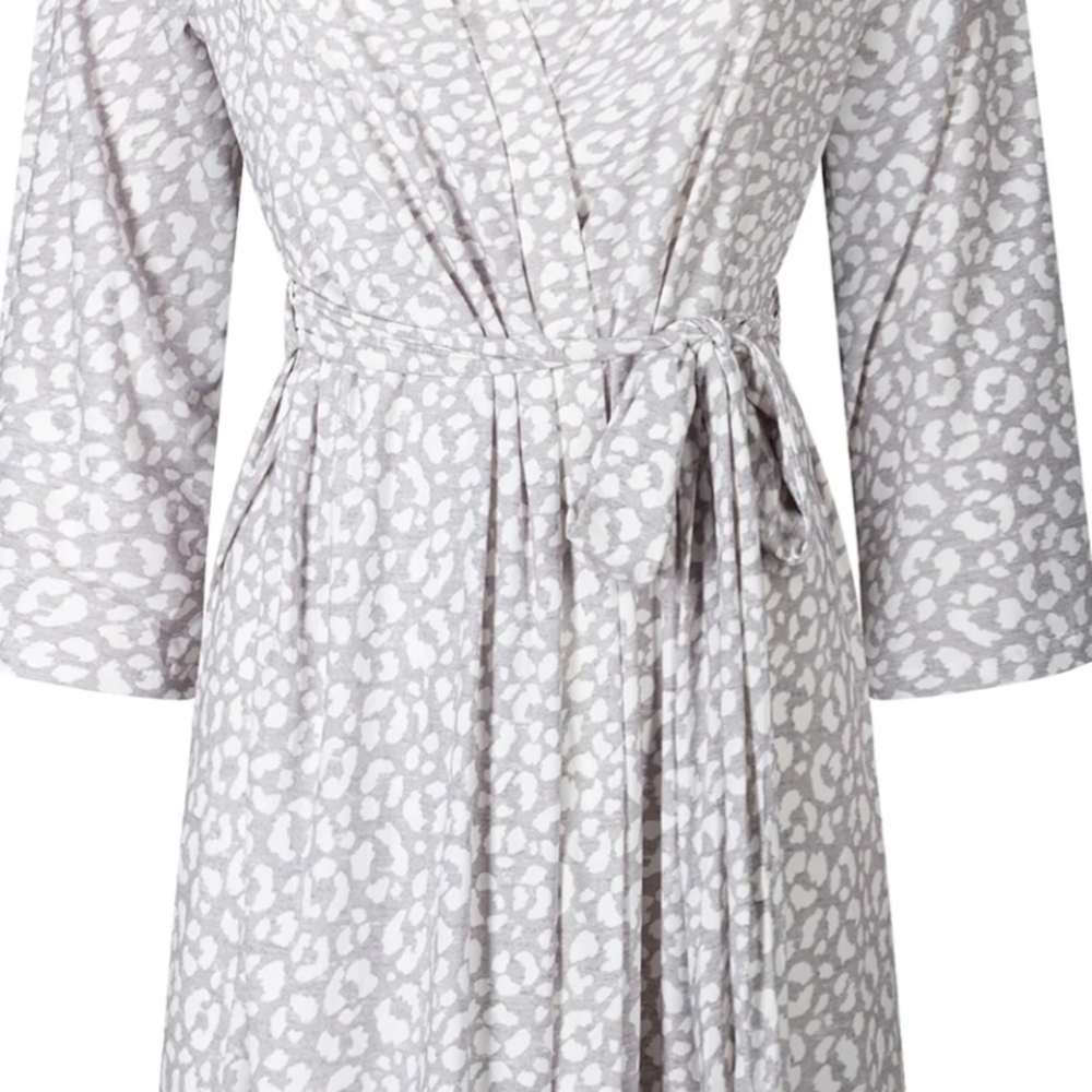 Cuddl Duds White Leopard Print Robe Set - Picture 2 of 6